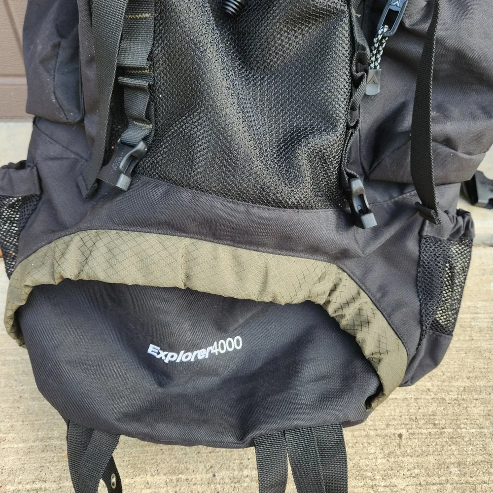 Teton Sports Explorer 4000 Internal Frame Hiking Backpack Olive Black 65L Unisex